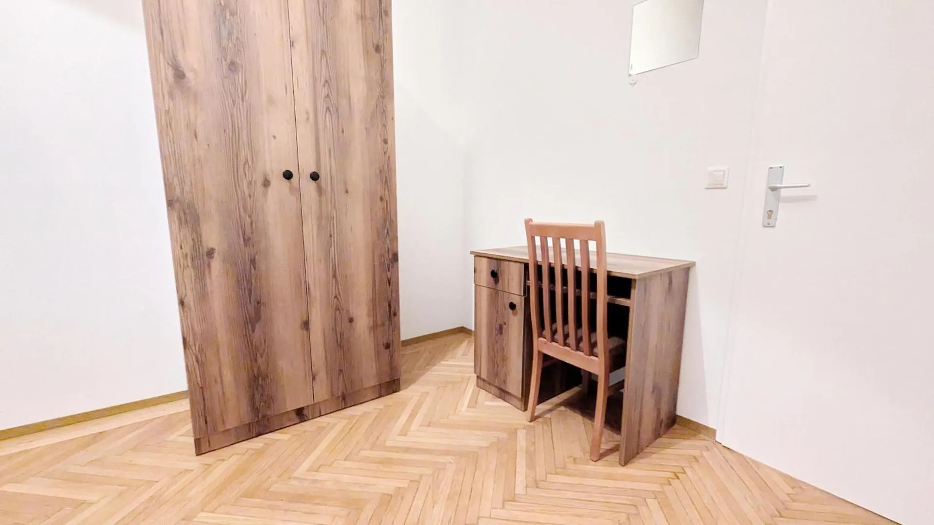 Spacious Rooms - 15 Min From Airport & City Center, 5 Min From Vienna Main-Bus Station Ez 1-9 Austria