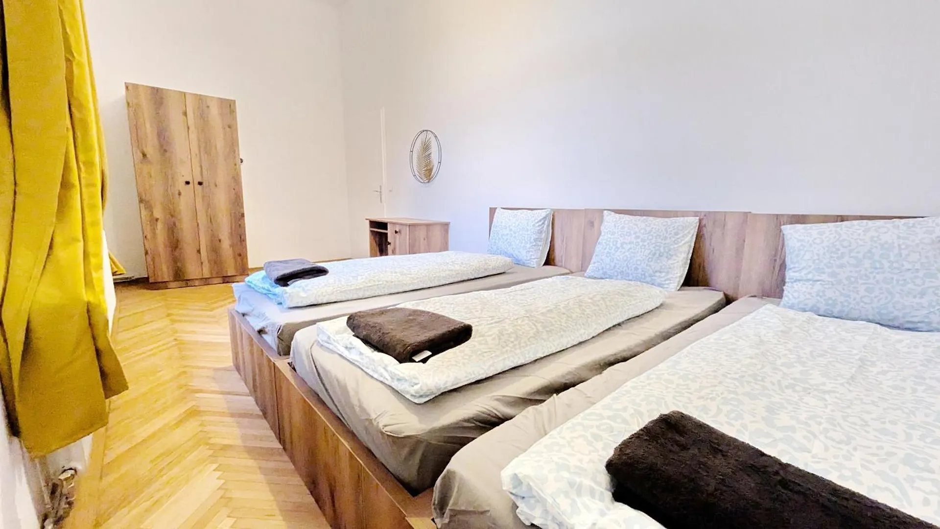 Spacious Rooms - 15 Min From Airport & City Center, 5 Min From Vienna Main-Bus Station Ez 1-9 Austria