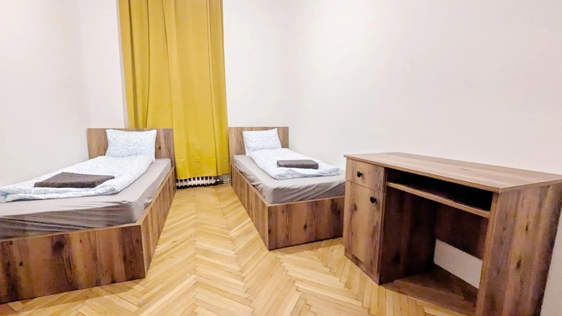 Homestay Spacious Rooms - 15 Min From Airport & City Center, 5 Min From Vienna Main-Bus Station Ez 1-9