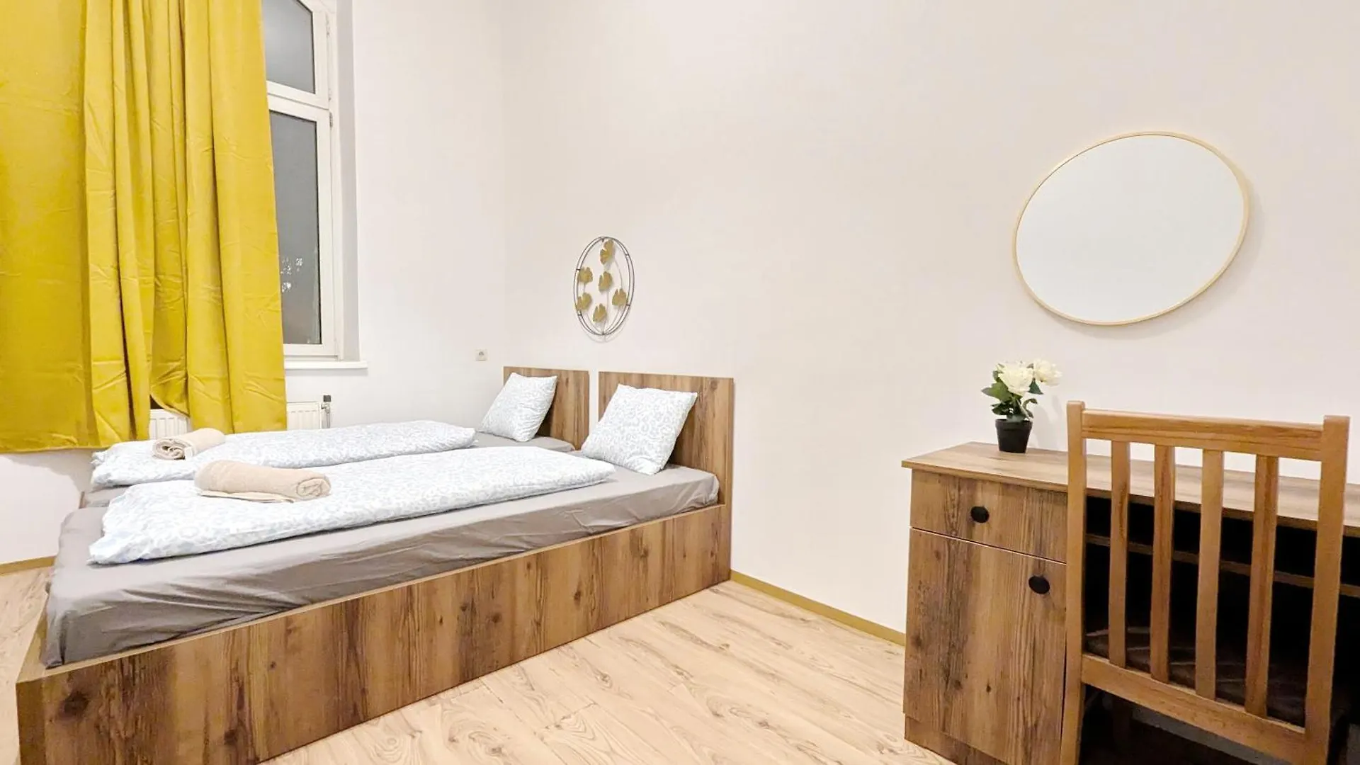 Spacious Rooms - 15 Min From Airport & City Center, 5 Min From Vienna Main-Bus Station Ez 1-9
