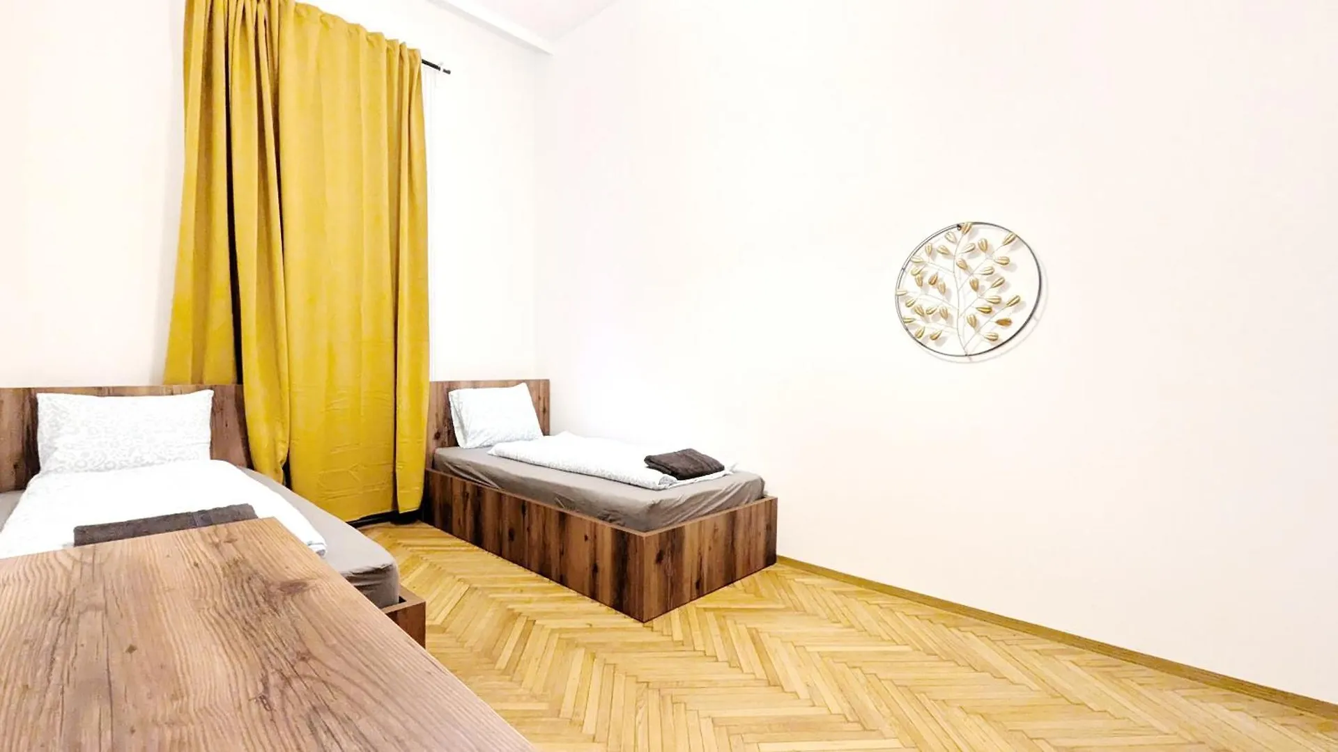 Spacious Rooms - 15 Min From Airport & City Center, 5 Min From Vienna Main-Bus Station Ez 1-9 Homestay