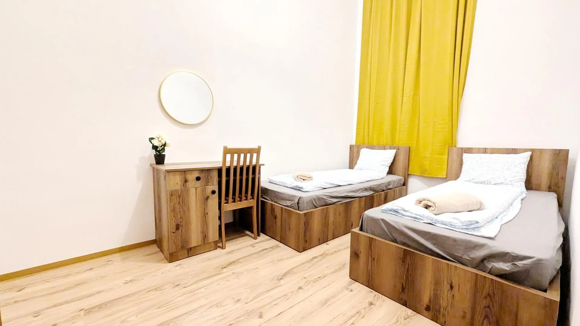 Spacious Rooms - 15 Min From Airport & City Center, 5 Min From Vienna Main-Bus Station Ez 1-9 Homestay