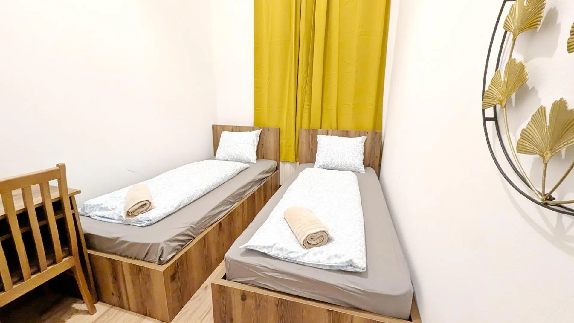 Spacious Rooms - 15 Min From Airport & City Center, 5 Min From Vienna Main-Bus Station Ez 1-9 Homestay